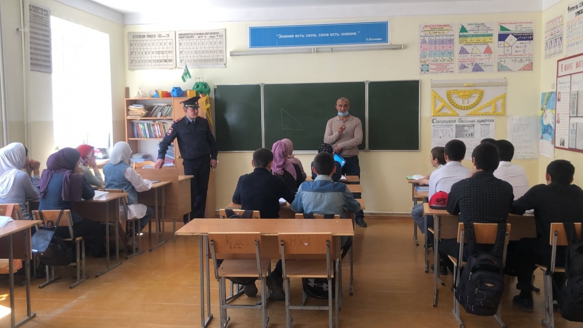 В Цурибской средней школе прошли тактико-специальные учения по отработке действий при захвате заложников